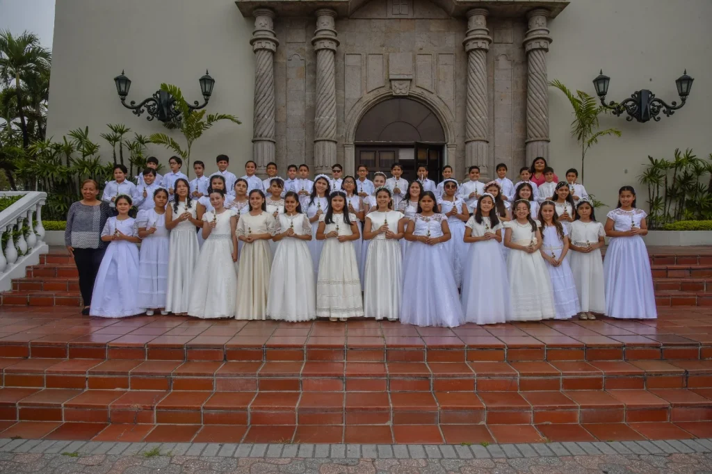 Grupos Pastoral Colegio La Moderna